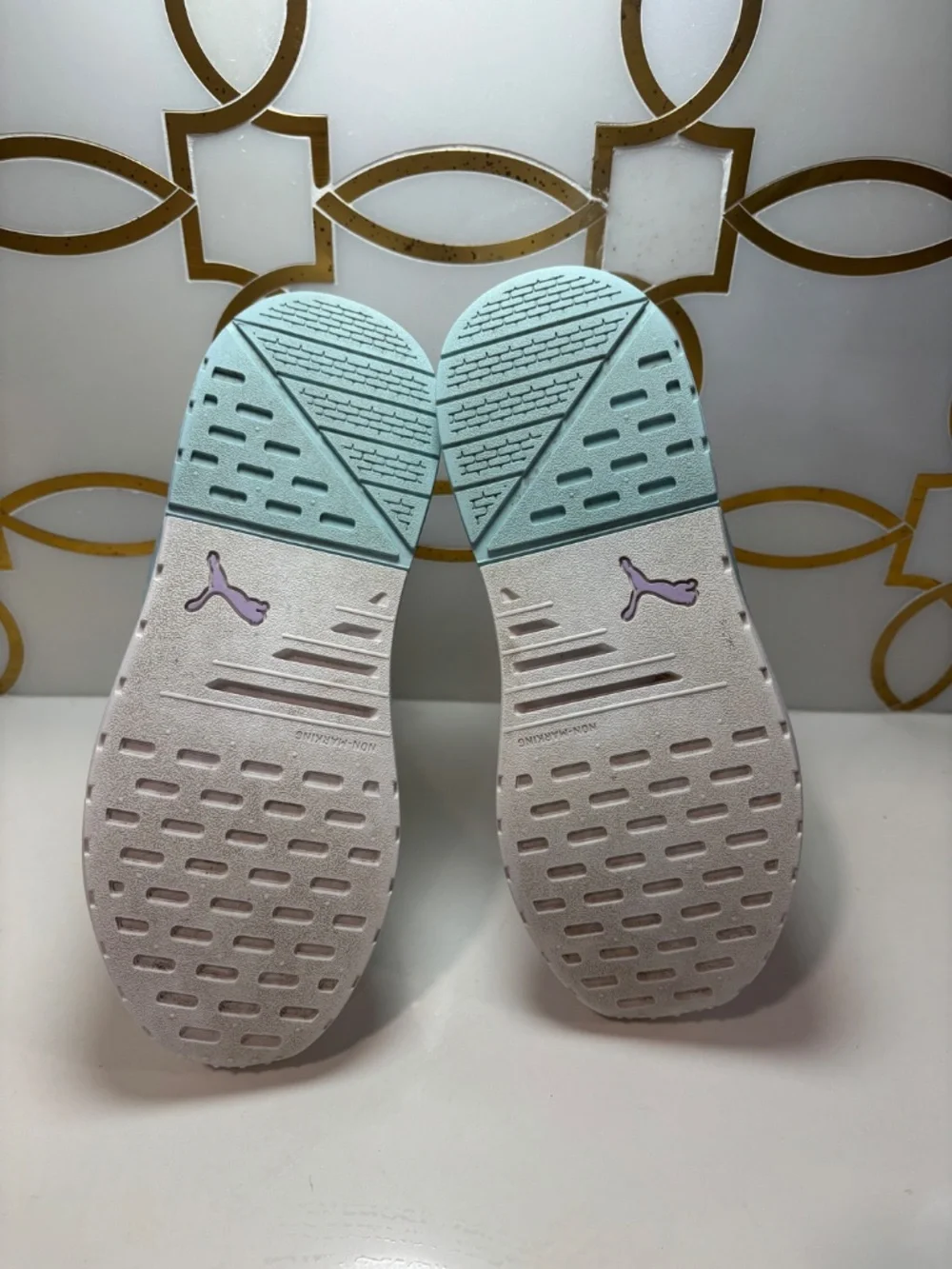 Puma Anzarun Running Shoes Women's 8.5 White Glow Light Lavender 374255-22